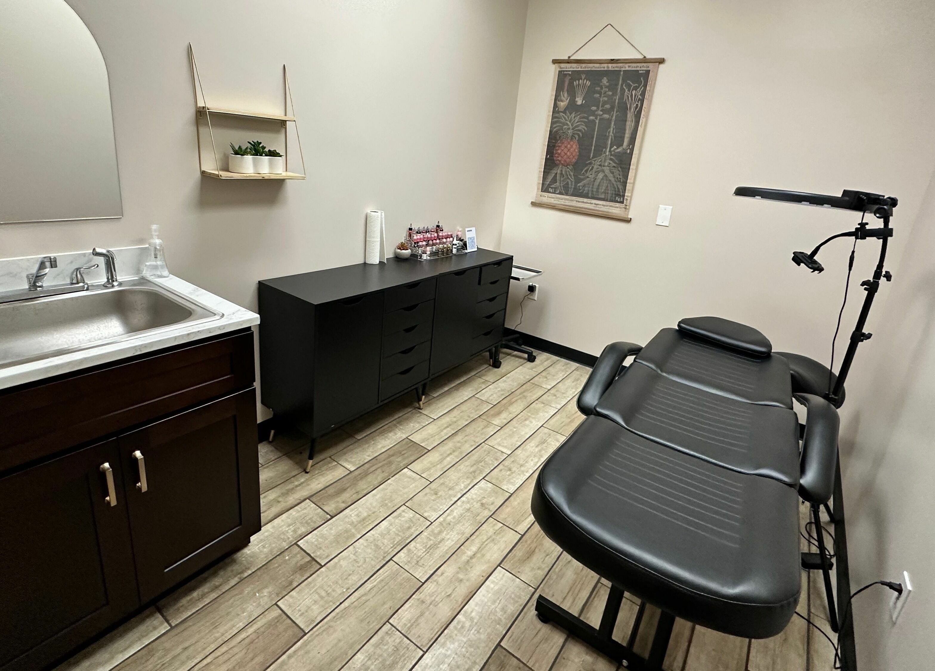 Comfortable treatment room at Urban Allure Salon and Studios, Roy, Utah, US, featuring stylish design.