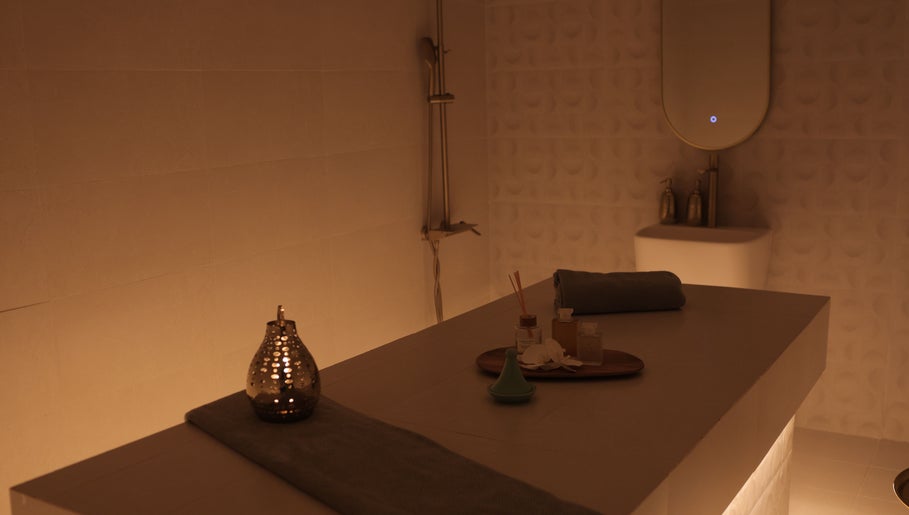 Calm Spa image 1