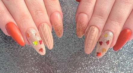Autumn-themed nail art at Glitzy Nailz Fairy, Isle Of Man, Onchan, IM showcases intricate fall designs.