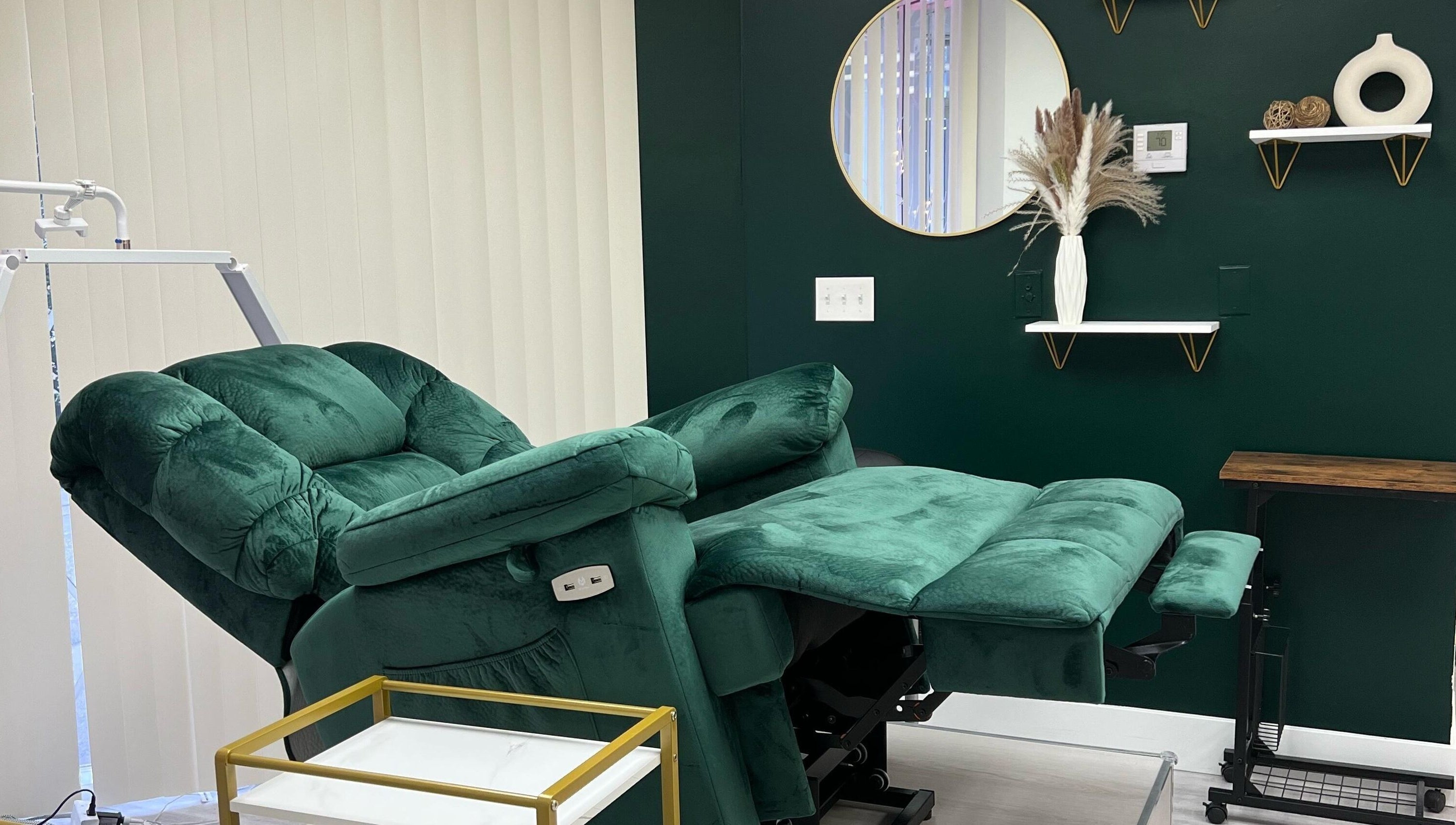 Luxurious green recliner at Yb Professional Marina Del Rey (Playa), Los Angeles, California, US.