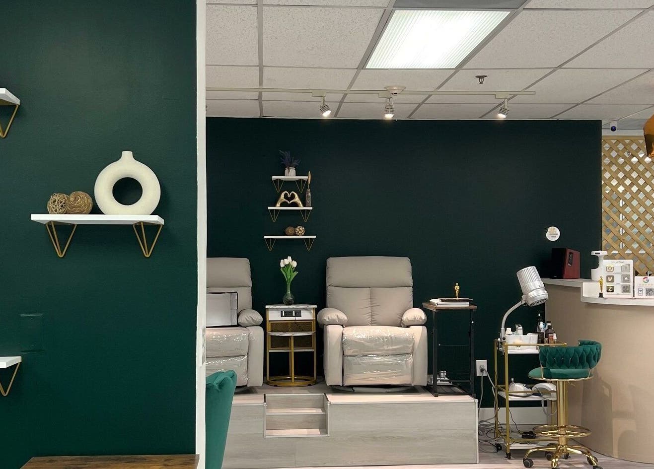 Relaxing spa chairs at Yb Professional Marina Del Rey, Los Angeles, California, US; elegant and soothing decor.