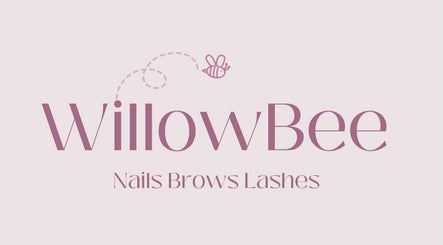 Willow Bee Nails
