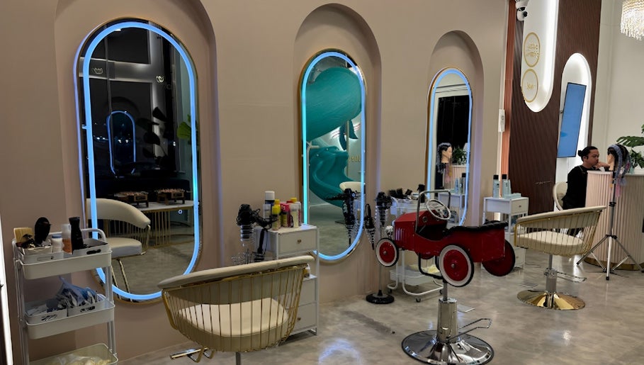 Little Giraffe Kids Salon Al Olaya image 1