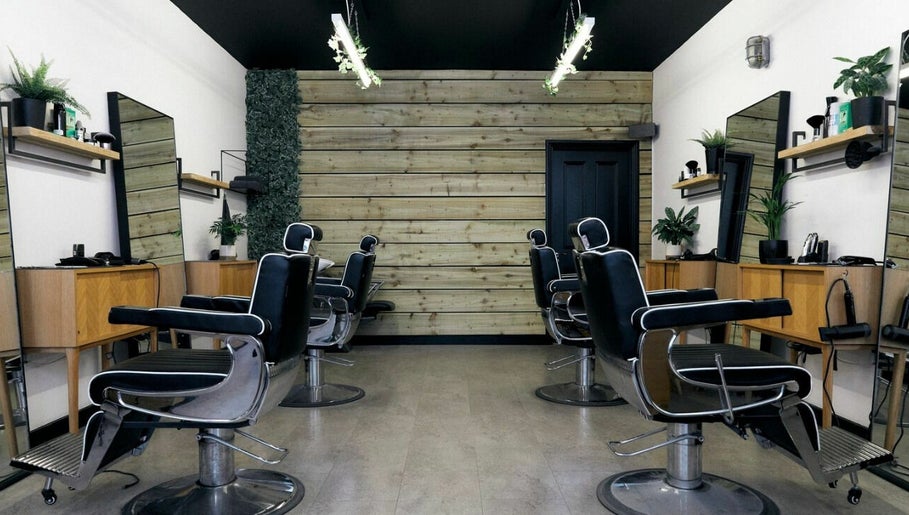 One Four Barbershop, bild 1