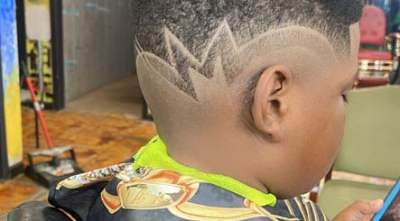 Red Da Best Barber image 3