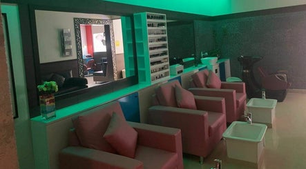 Shammasi Ladies Salon - Dubai – obraz 3