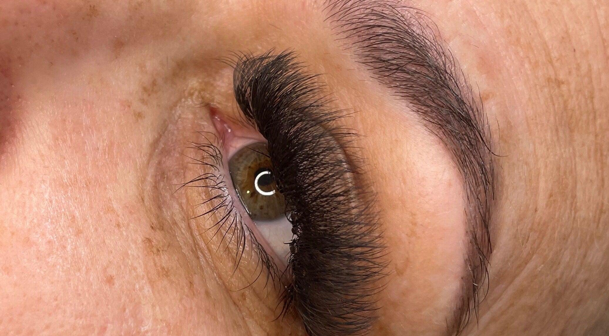 Close-up of eyelash extension at Raw Claws Beauty, Lismore, New South Wales, AU, showcasing full, voluminous lashes.