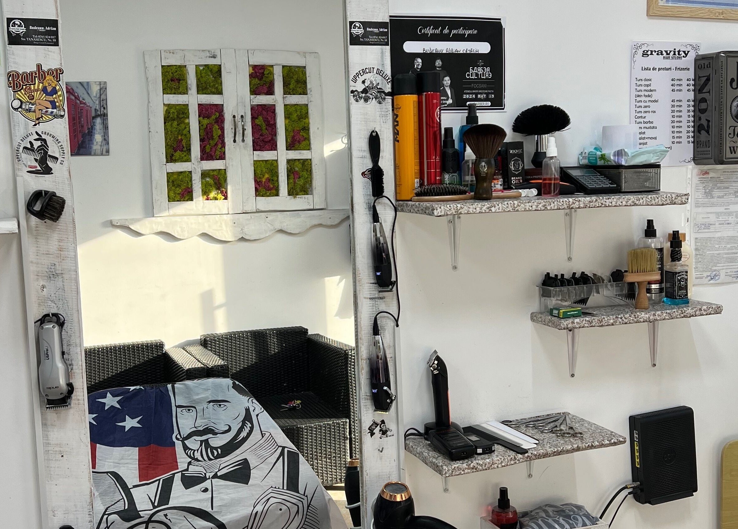 Interior modern la HairCut Men by Cătălin Budeanu, Focșani, Județul Vrancea, RO, cu un echipament barber stilat.