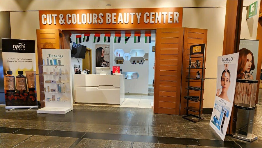Cut and Colours Beauty Center imagem 1