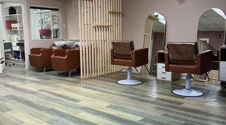 Waves and Babes Hair Studio image 3