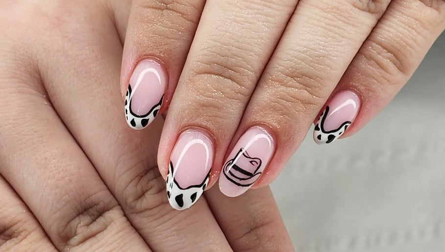 Pretty Polished Nails – obraz 1