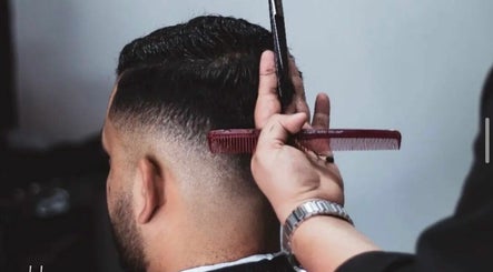 Barber Estrada’s afbeelding 3