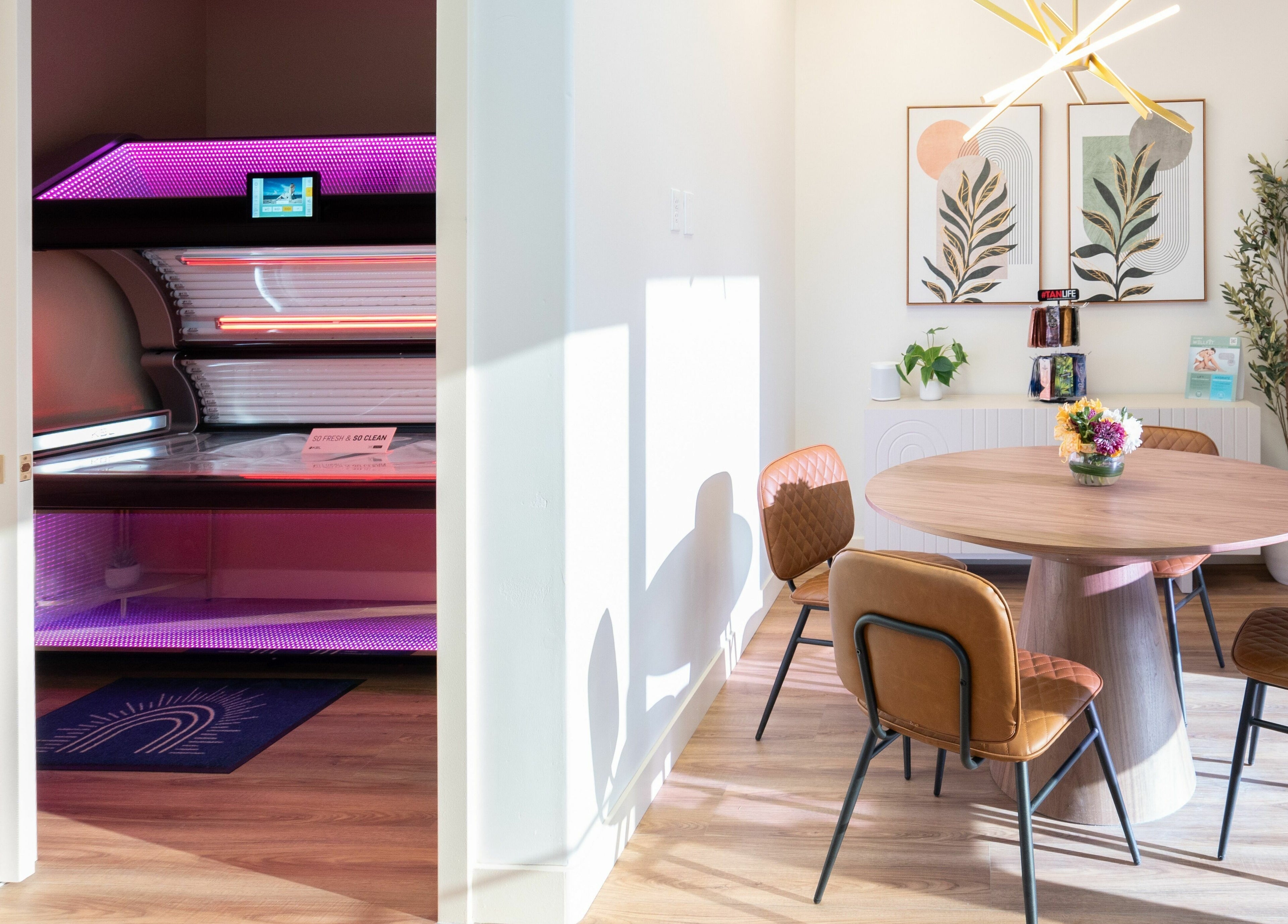 Relaxed seating and tanning bed at Glo House Sun Spa and Wellness Center, Las Vegas, Nevada, US.