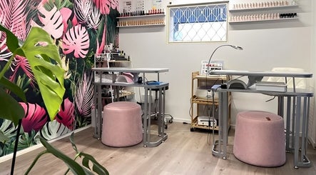 La Beauté Hair and Beauty Clinic
