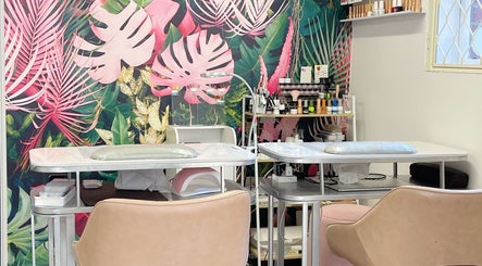 La Beauté Hair and Beauty Clinic
