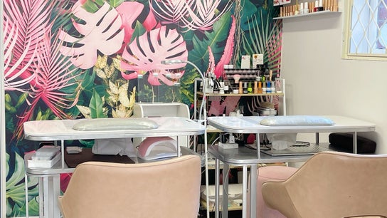 La Beauté Hair and Beauty Clinic