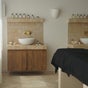 Awild Facial Studio Canggu - Canggu, Kec. Kuta Utara, Kabupatén Badung, Jalan Tanah Barak 3, Bali