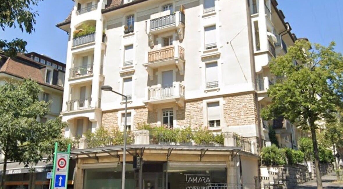 Façade du salon Eternal Beauty Lausanne Chez Tamara Coiffure à Lausanne, Vaud, CH.