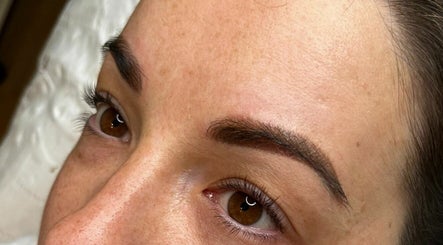 Danielle Daisy Microblading kép 2