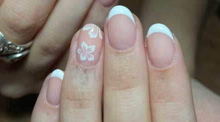 Thea’s Nails изображение 2