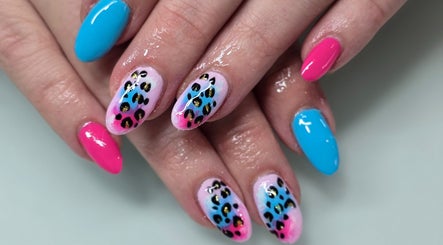 Enchanted nails and makeup at salon19