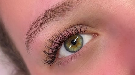 Oretta Lash Bar - Sudbury image 2