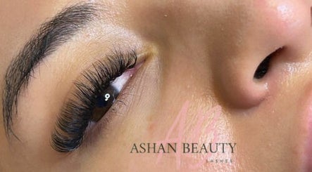 Imagen 2 de Ashan Makeup & Beauty Lounge