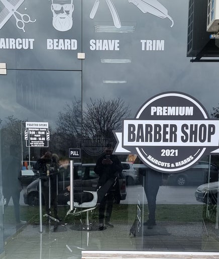 Premium - Barbershop image 2