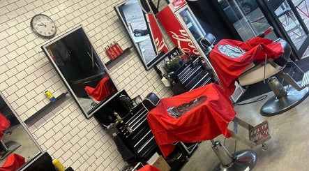 Barber Stop, bilde 2