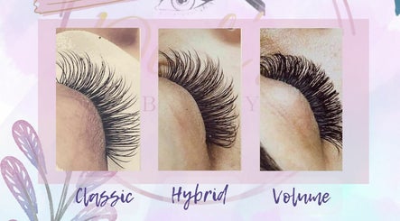 Didi's Beauty and Creative Hub - Lashes and More image 3