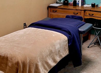 Salle de massage relaxante à Massothérapie - Sarah Lemay/Nathalie Bérard, Sherbrooke, Québec, CA.