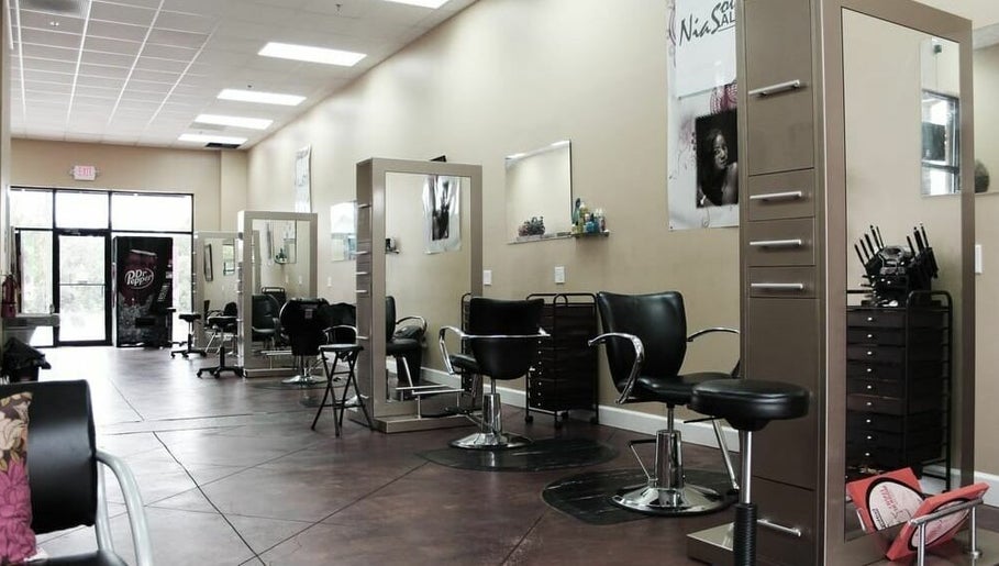 Nia Soule Salon Ouchless Hair Braiding, Norcross billede 1