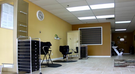 Εικόνα Nia Soule Salon Ouchless Hair Braiding Fayetteville 2