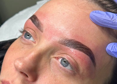 Close-up of freshly shaped eyebrows at KN The Brow and Laser Lab, Ossett, England, GB. Perfect precision in detail.