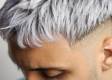 Corte de cabello moderno en Coco's BarberStudio, Villa Lynch, Provincia De Buenos Aires, AR.