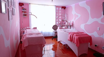 Glow Up Studio obrázek 2