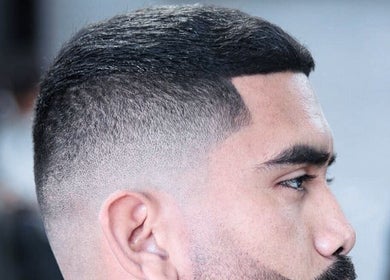 Corte de cabello fresco en Pariaz Barbería BELÉN, Medellín, Antioquia, CO.
