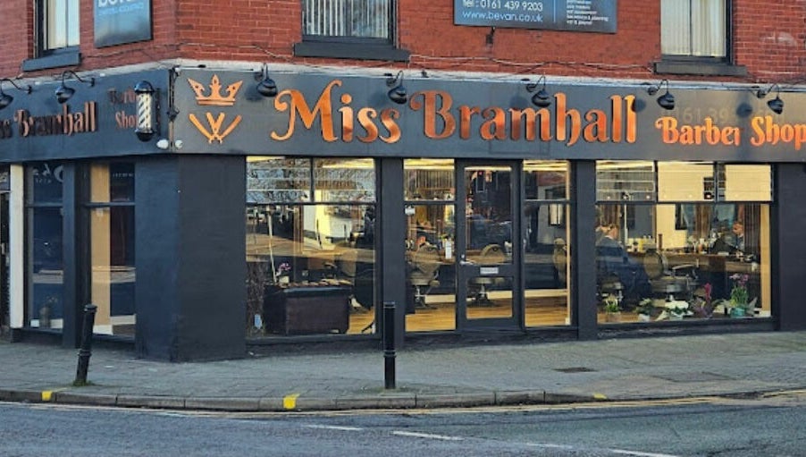 Miss Bramhall Barber Shop, bilde 1