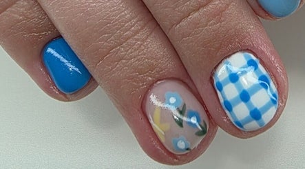 Nails with Lexis kép 2