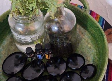 Aceites esenciales y piedras en Spa María Sabina-Masajes Oaxaca, Oaxaca De Juárez, Oaxaca, MX.