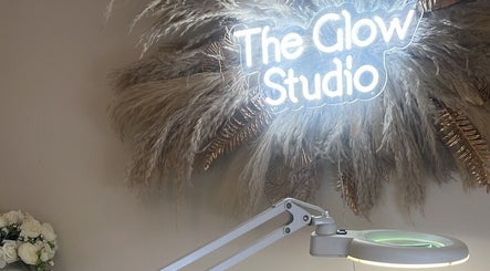 The Glow Studio