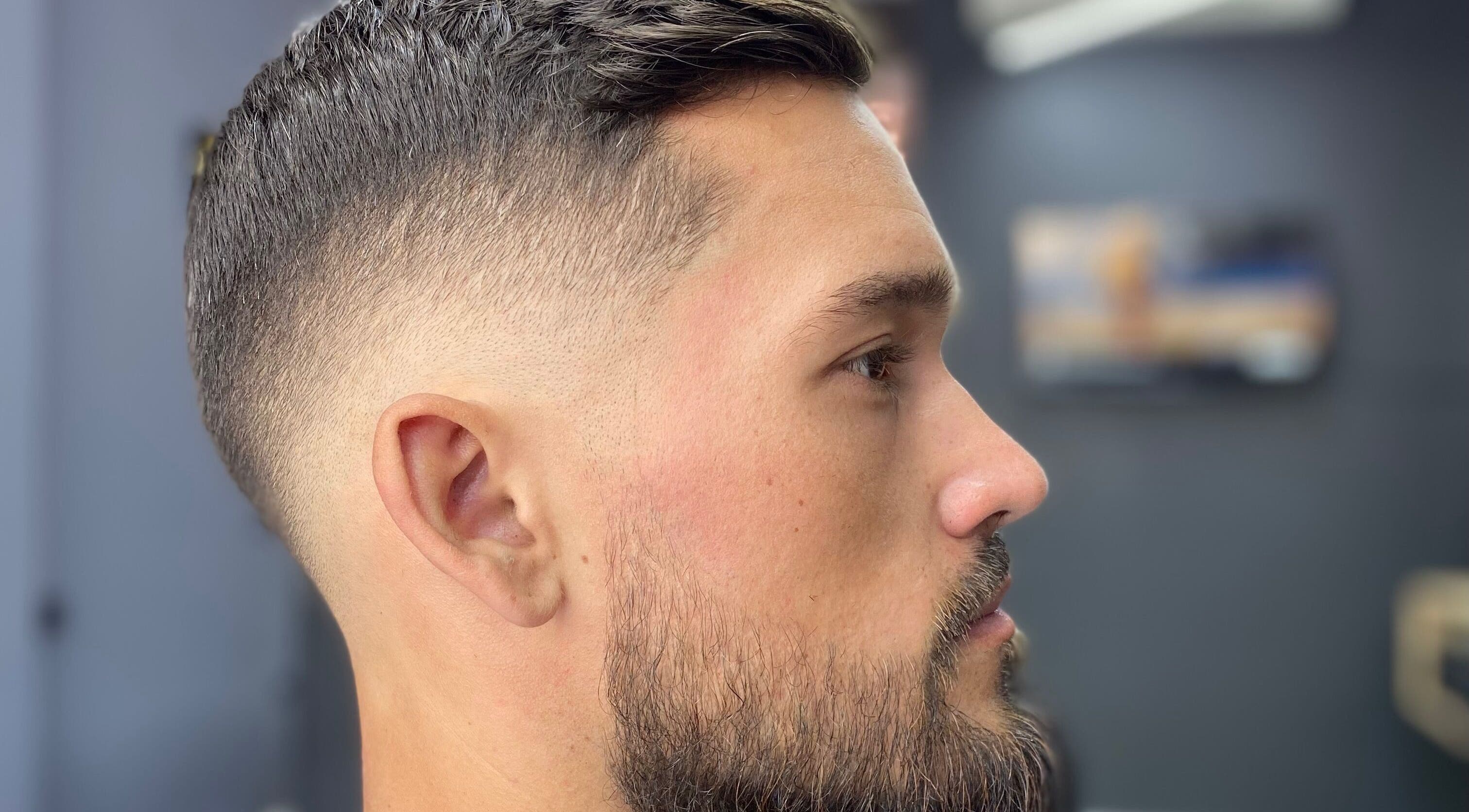 Corte moderno en Johns Barber Studio, Montería, Córdoba, CO.