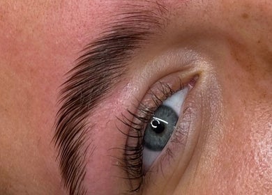 Expert eyebrow styling at GHB Beauty, Great Wyrley, England, GB enhances natural beauty.