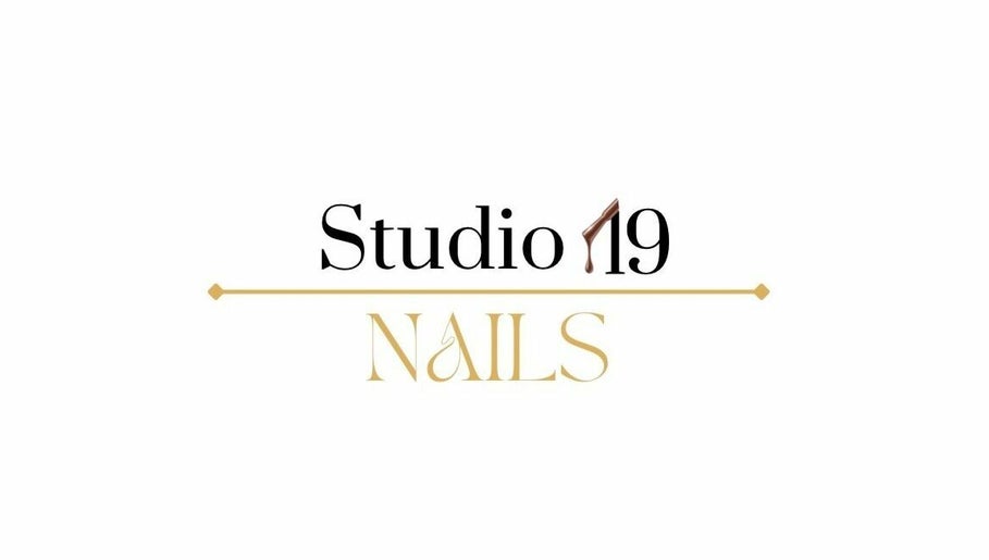 Studio 19 Nails, bild 1