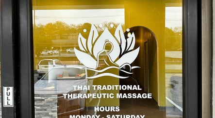 Thai Traditional Therapeutic Massage afbeelding 2