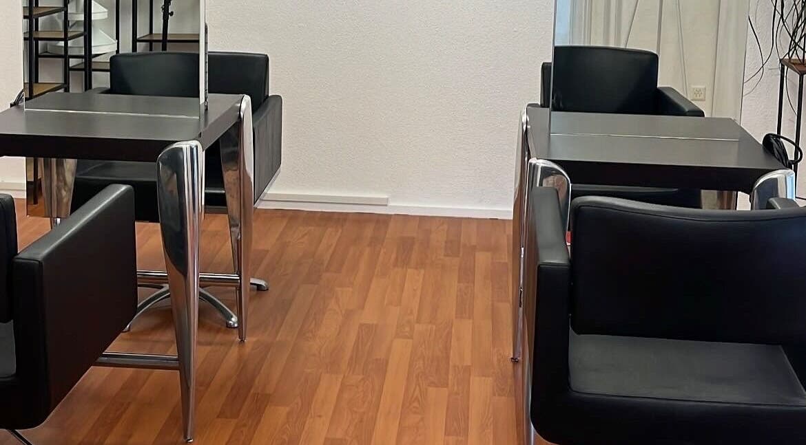 Innenansicht von Kopfsache Meggen, stilvoller Friseursalon in Meggen, Kanton Luzern, CH.