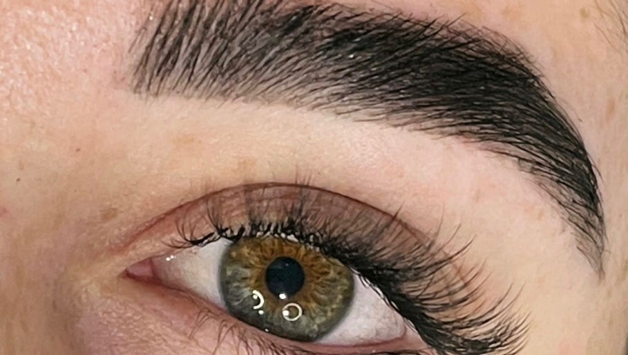 Eloisa Santiago Brows image 1