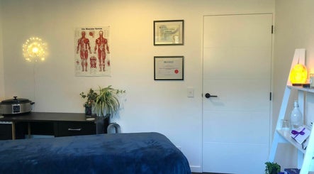 Massage Studio QT image 3