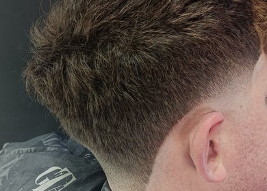 Corte degradado en GTA NAVAJAS, Rosario, Santa Fe, AR. Estilo moderno y preciso.