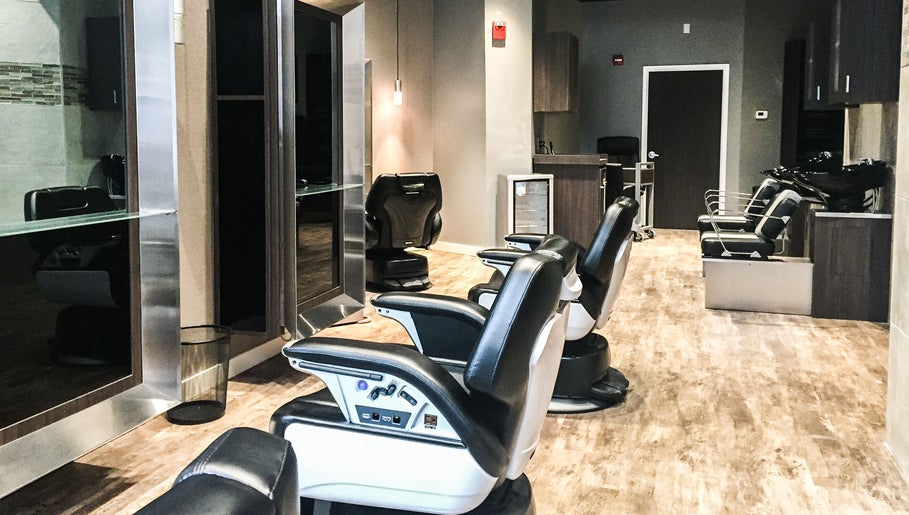DC - Upper Cuts Gentlemen's Grooming Place image 1